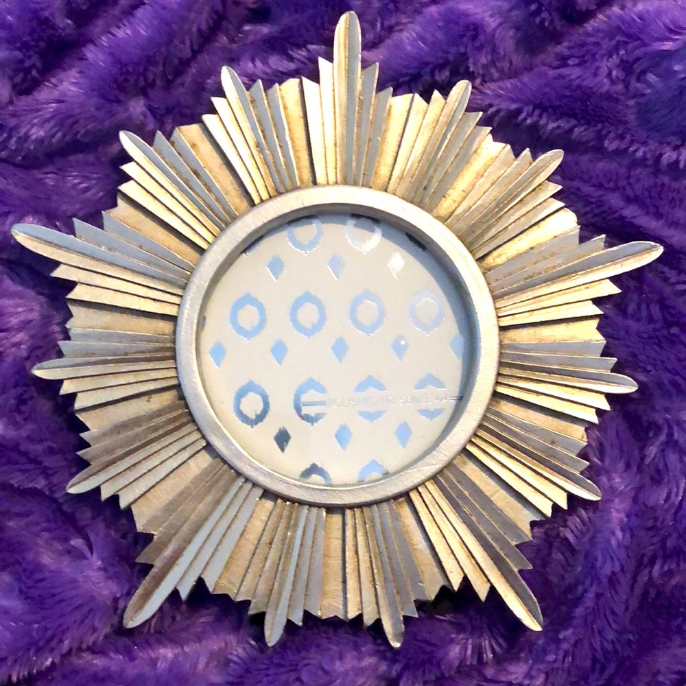 Round frame